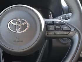 Toyota Yaris (2025) thumbnail 13