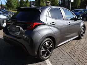 Toyota Yaris (2025) thumbnail 8