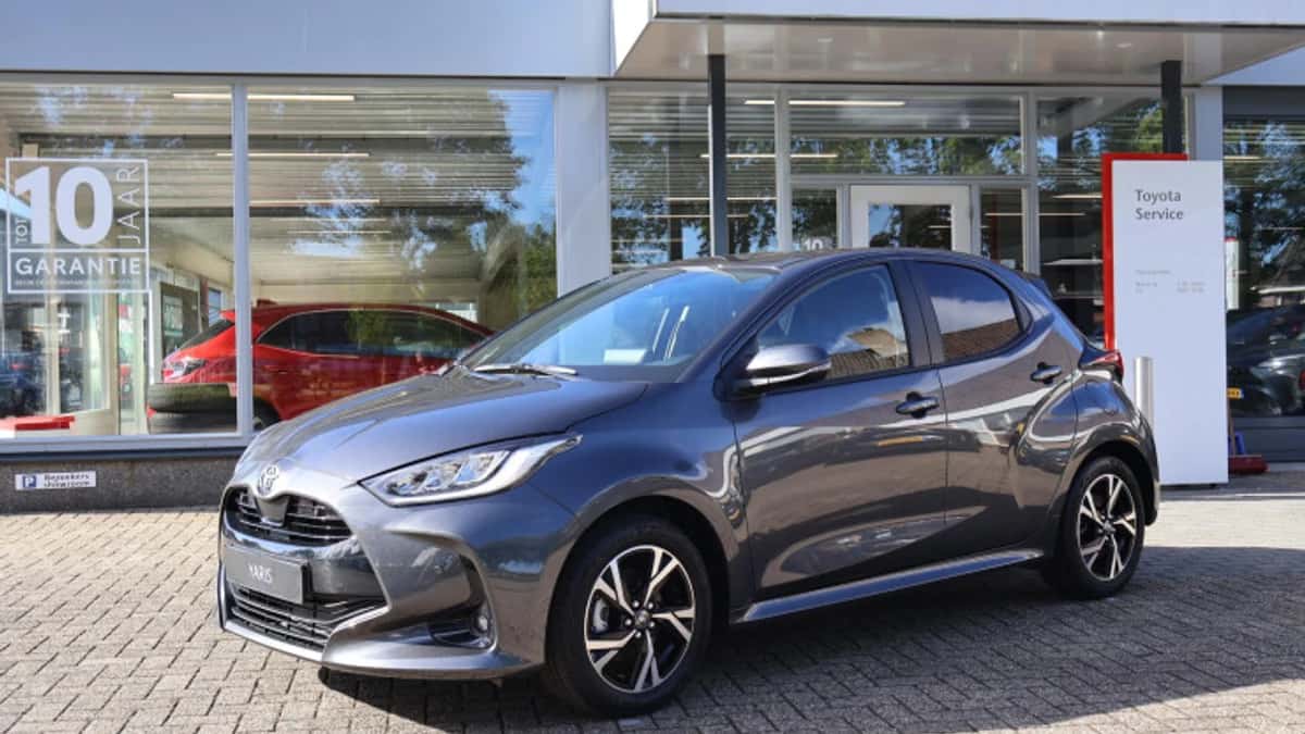 Toyota Yaris (2025) — foto 1