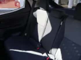Toyota Yaris (2025) thumbnail 71