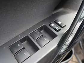 Toyota Auris (2016) thumbnail 12