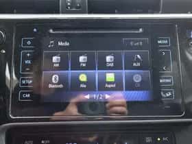 Toyota Auris (2016) thumbnail 22