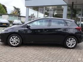Toyota Auris (2016) thumbnail 25