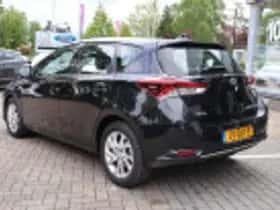 Toyota Auris (2016) thumbnail 39
