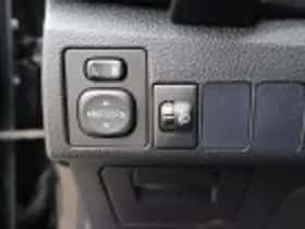 Toyota Auris (2016) thumbnail 42