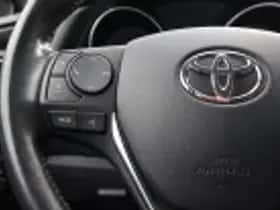 Toyota Auris (2016) thumbnail 45