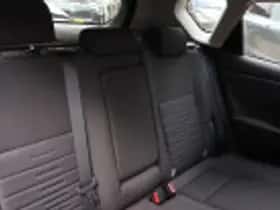 Toyota Auris (2016) thumbnail 62