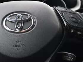Toyota C hr (2023) thumbnail 17
