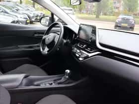 Toyota C hr (2023) thumbnail 28