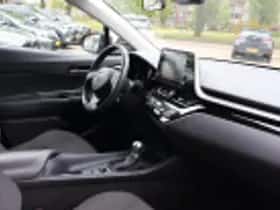 Toyota C hr (2023) thumbnail 58