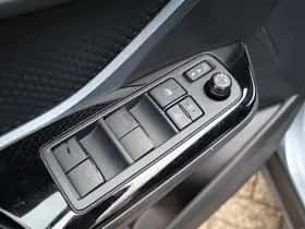 Toyota C hr (2021) thumbnail 14