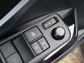 Toyota C hr (2021) thumbnail 15