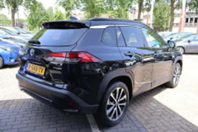 Toyota Corolla (2023) thumbnail 3