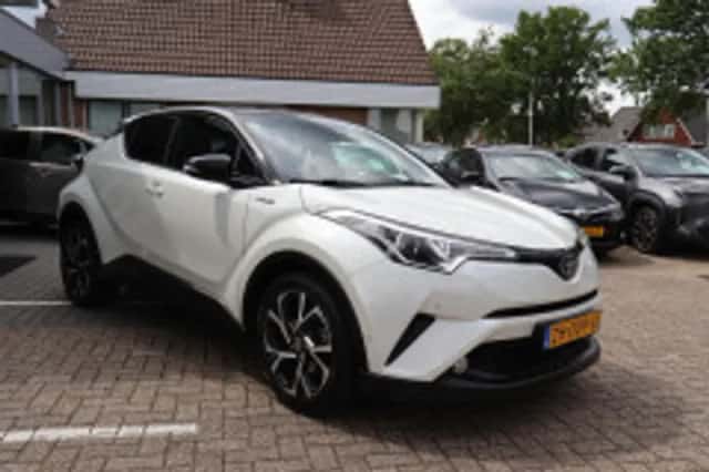 Toyota C hr (2019) thumbnail 4