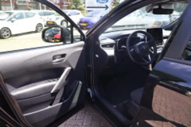 Toyota Corolla (2025) thumbnail 6