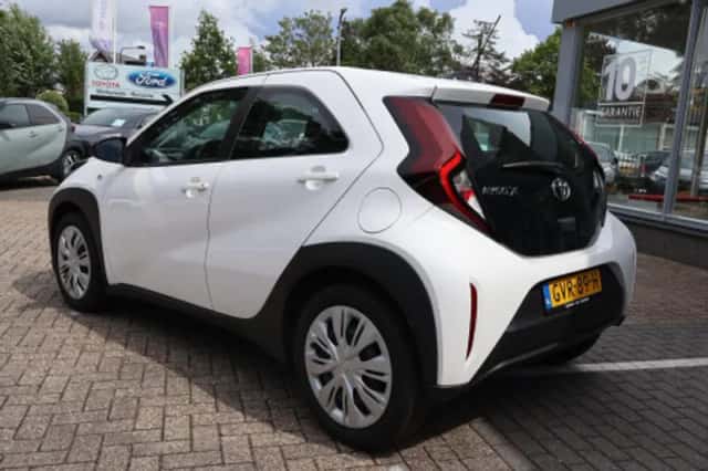 Toyota Aygo (2024) thumbnail 2