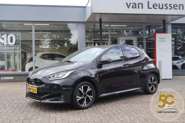 Toyota Yaris (2024) thumbnail 1