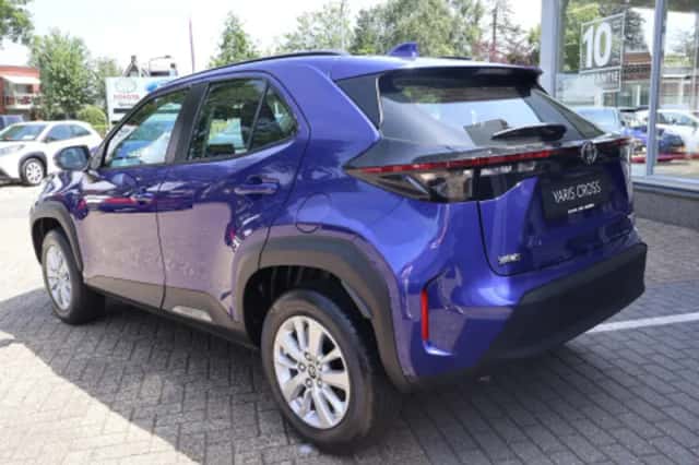 Toyota Yaris Cross (2025) thumbnail 2
