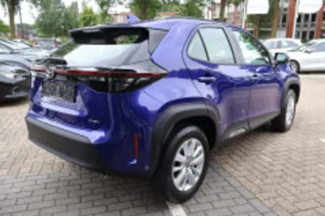Toyota Yaris Cross (2025) thumbnail 3