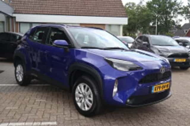 Toyota Yaris Cross (2025) thumbnail 4