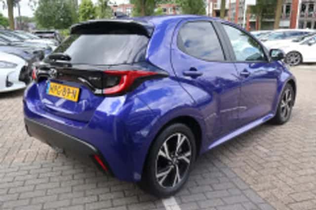 Toyota Yaris (2025) thumbnail 3