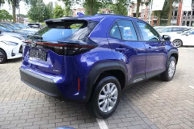 Toyota Yaris Cross (2025) thumbnail 3