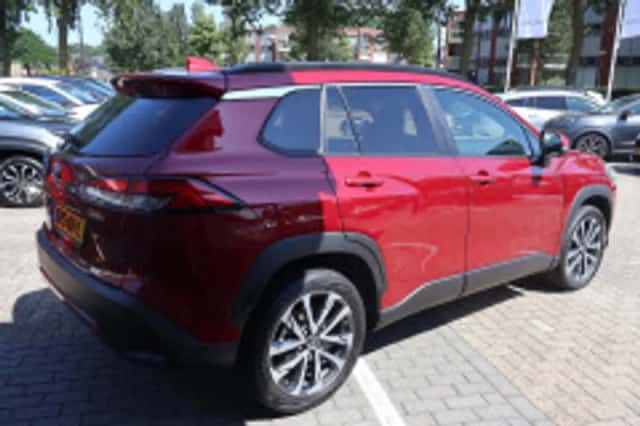 Toyota Corolla (2023) thumbnail 3
