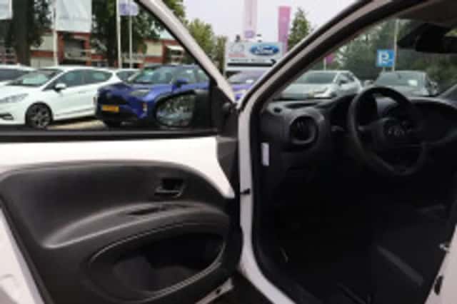 Toyota Aygo (2022) thumbnail 5