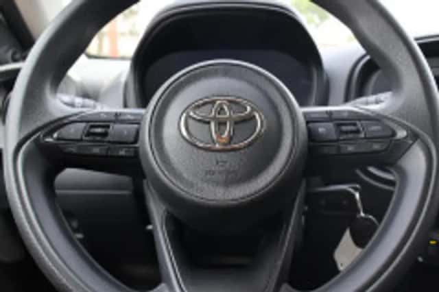 Toyota Aygo (2022) thumbnail 6