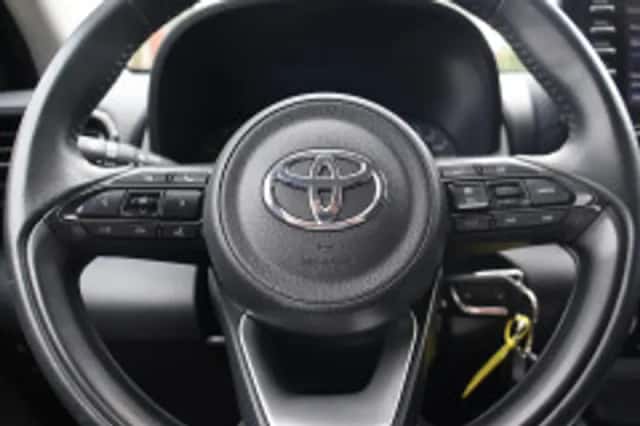 Toyota Yaris (2022) thumbnail 6