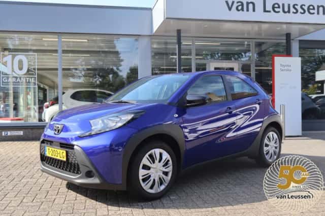 Toyota Aygo (2023) thumbnail 1