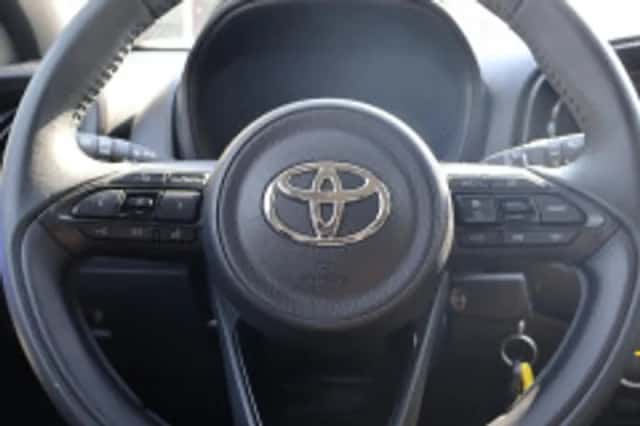 Toyota Aygo (2023) thumbnail 6