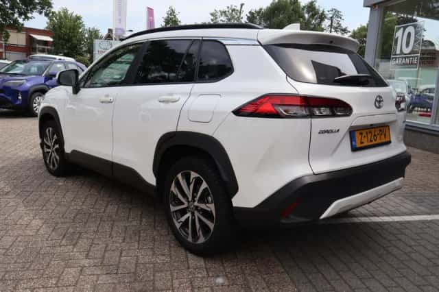 Toyota Corolla (2024) thumbnail 6