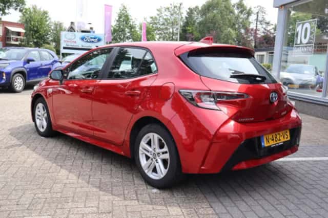 Toyota Corolla (2022) thumbnail 2