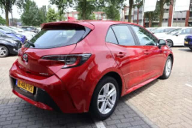 Toyota Corolla (2022) thumbnail 3