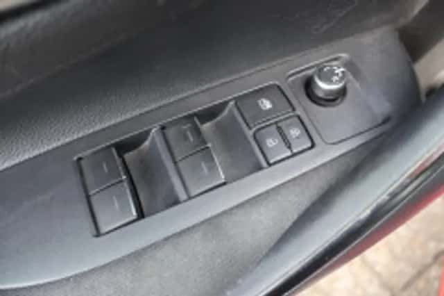 Toyota Corolla (2022) thumbnail 6