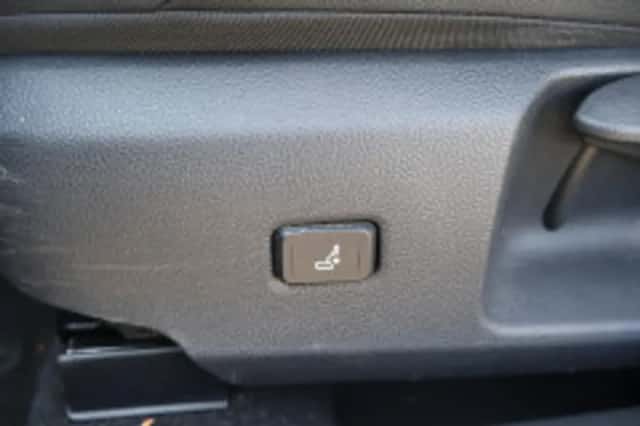 Toyota Corolla (2021) thumbnail 5