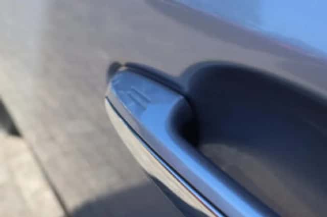 Toyota RAV4 (2019) thumbnail 5