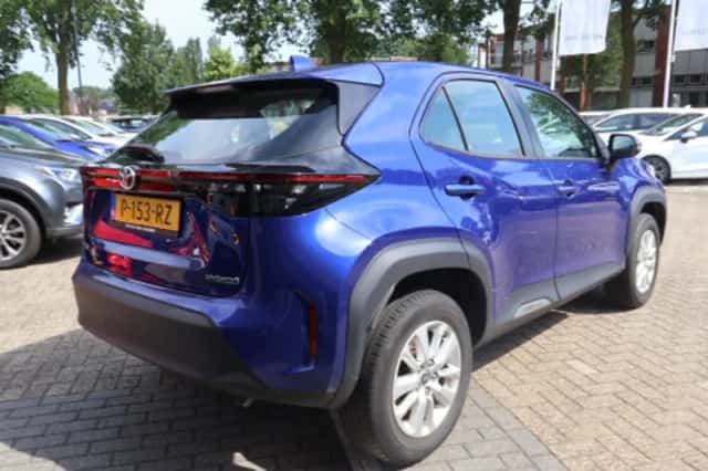 Toyota Yaris Cross (2022) thumbnail 2
