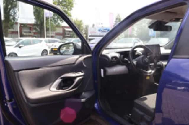 Toyota Yaris Cross (2022) thumbnail 5