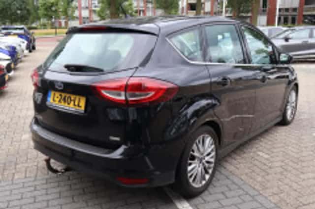 Ford C max (2017) thumbnail 3