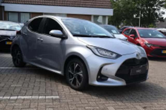 Toyota Yaris (2025) thumbnail 4