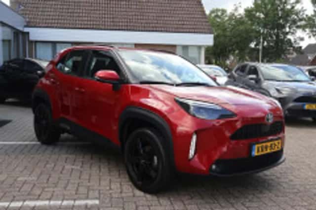 Toyota Yaris Cross (2023) thumbnail 4