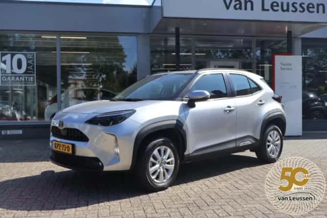 Toyota Yaris Cross (2025) thumbnail 1