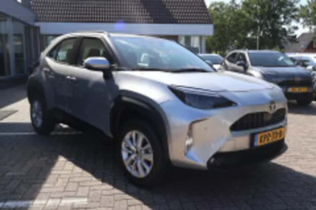 Toyota Yaris Cross (2025) thumbnail 4