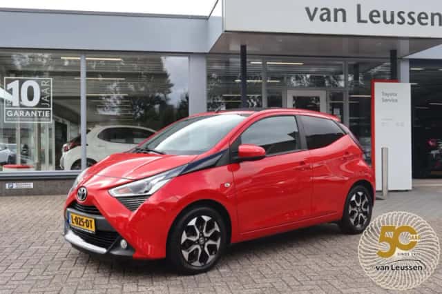 Toyota Aygo (2021) thumbnail 1