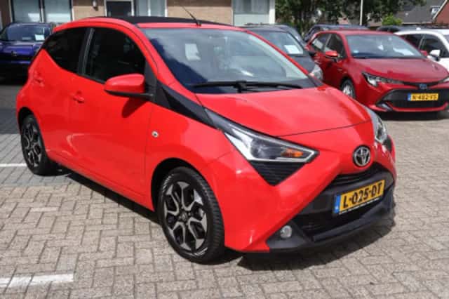 Toyota Aygo (2021) thumbnail 2