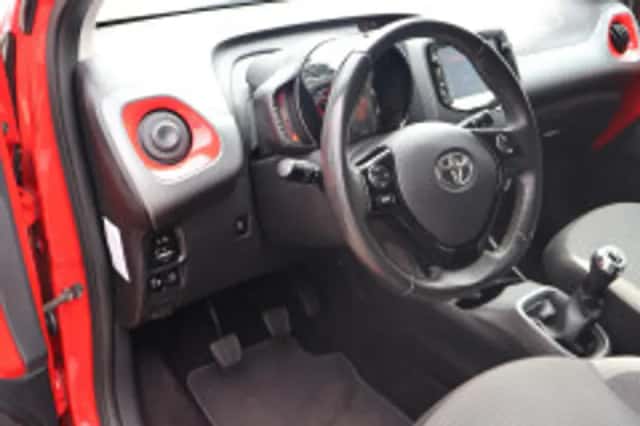 Toyota Aygo (2021) thumbnail 5
