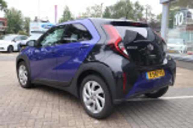 Toyota Aygo (2022) thumbnail 6