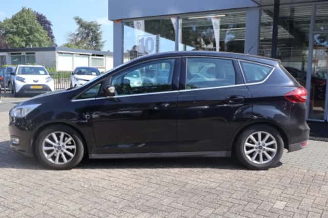 Ford C max (2016) thumbnail 2